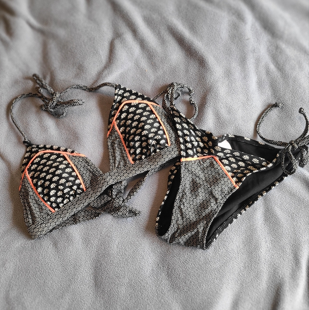 Xhilaration Bikini Set